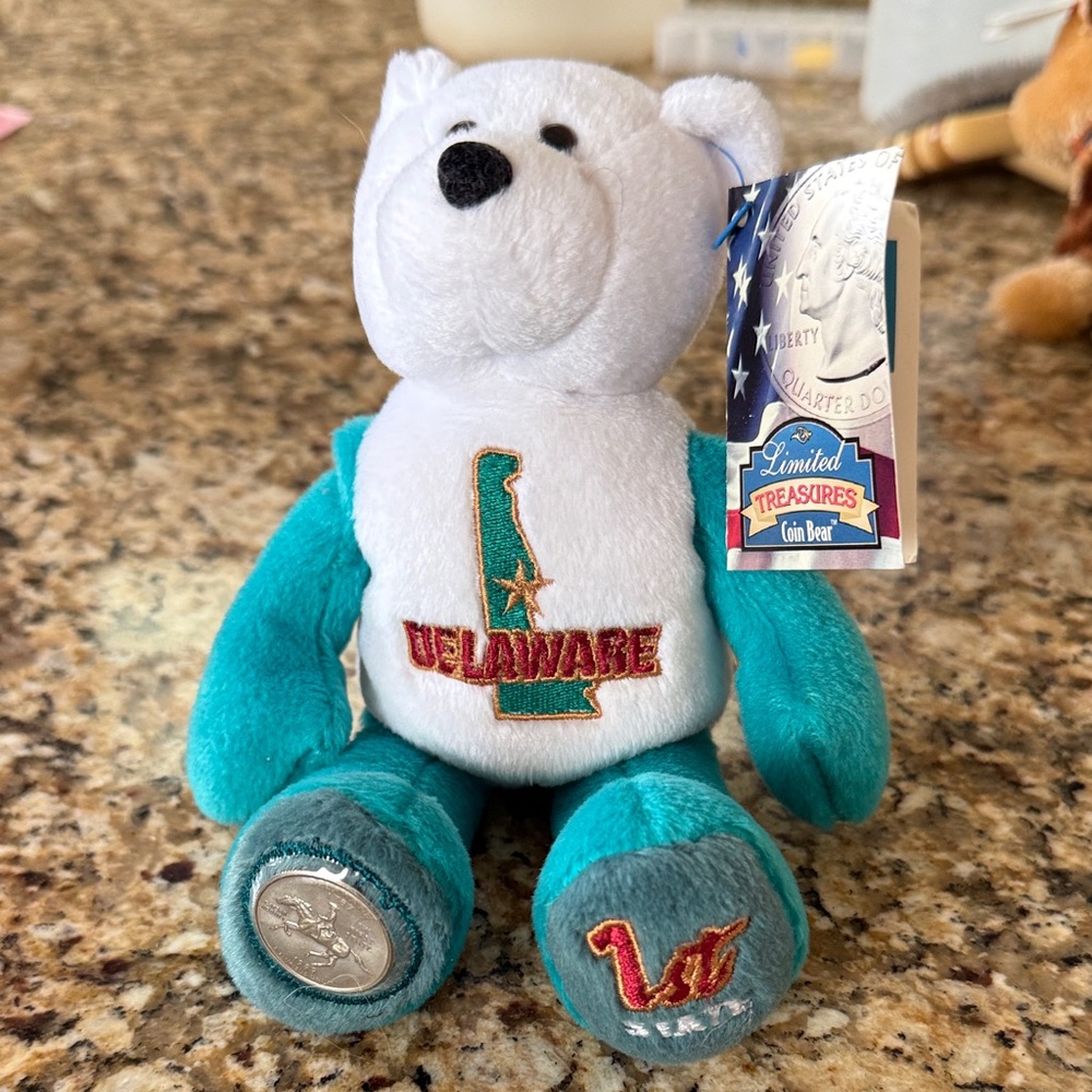 Limited Treasures Delaware Coin Bear - White and Teal